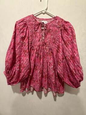 Saylor Pink Floral Printed Long Sleeve Top with Smocked Detail Size S